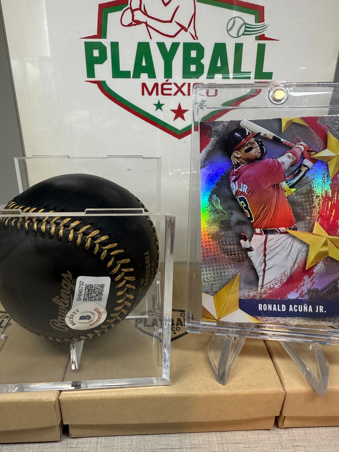 Ronald Acuna Jr, Pelota con Autógrafo Certificado.