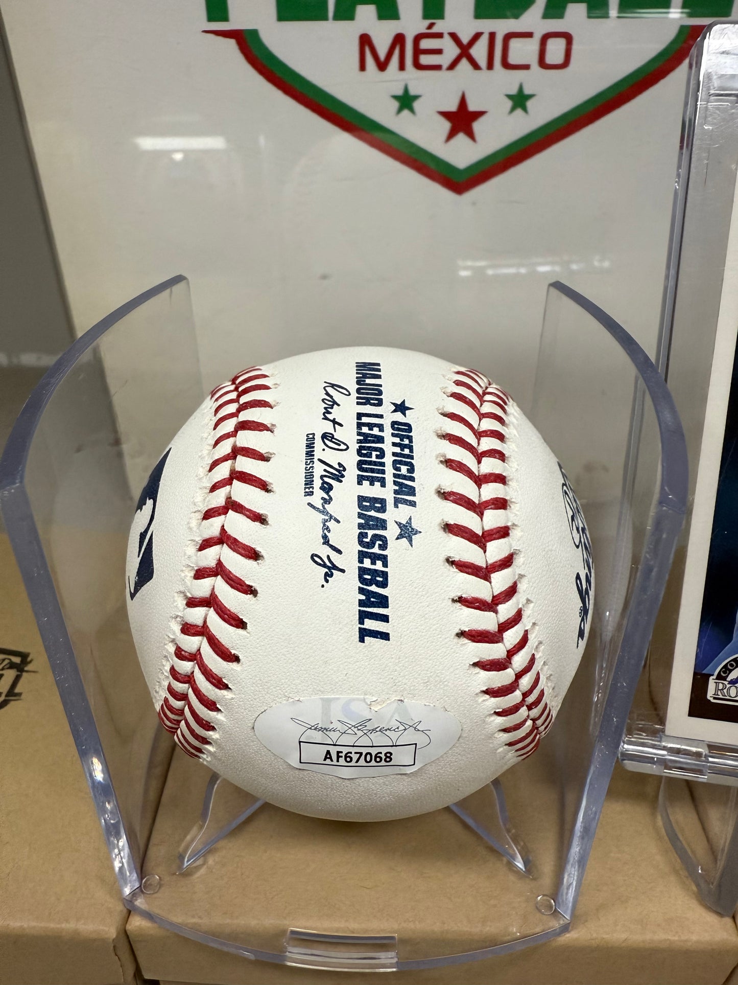 Vinny Castilla (Pelota con Autografo Certicifado JSA).
