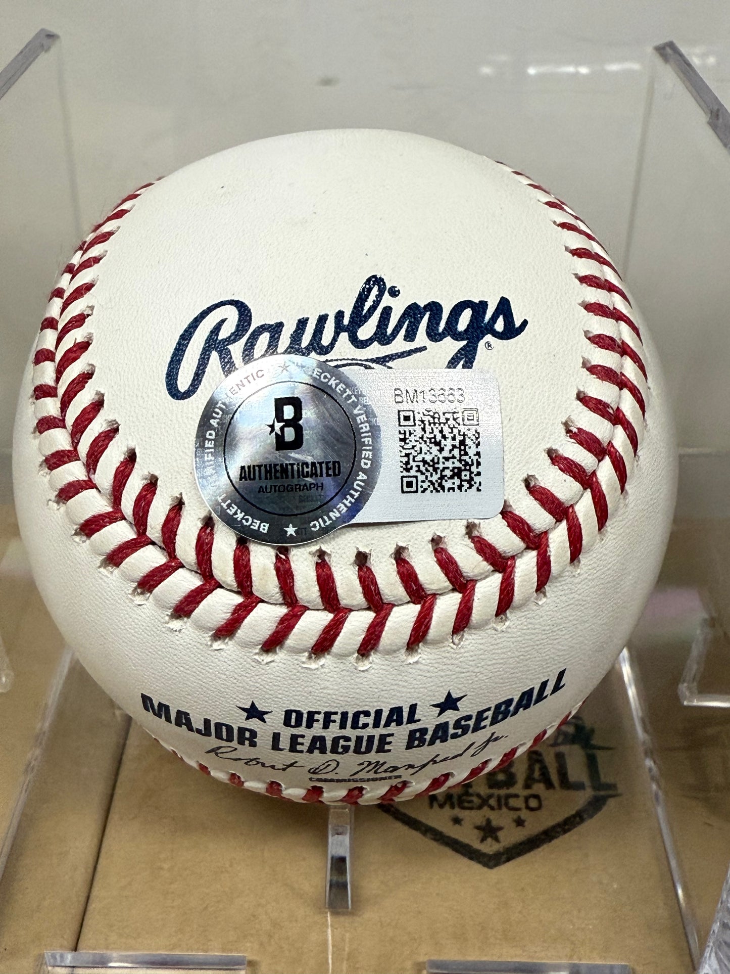 José Urquidy. Pelota Con Autógrafo Certificado Beckett.