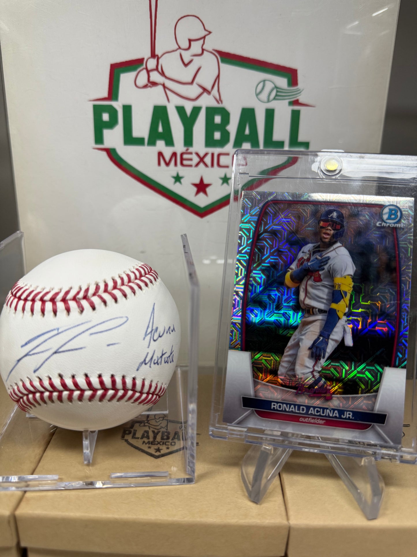 Ronald Acuna Jr, Pelota con Autógrafo Certificado. Inscripción Acuña Matata.