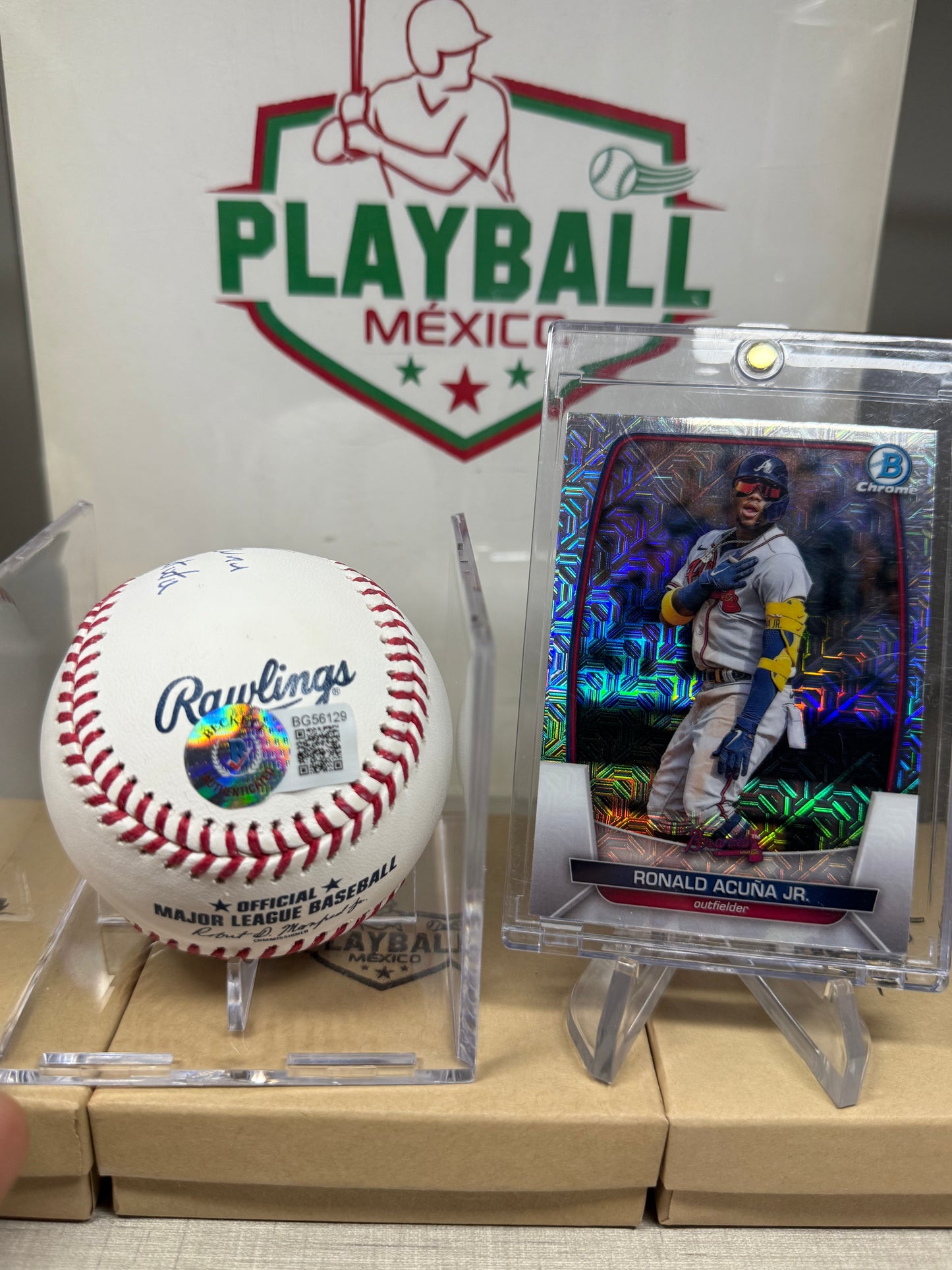 Ronald Acuna Jr, Pelota con Autógrafo Certificado. Inscripción Acuña Matata.