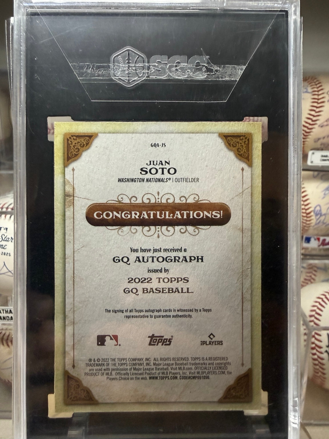 Juan Soto 2022 Topps Gypsy Queen autografiada - foto original del reverso SGC