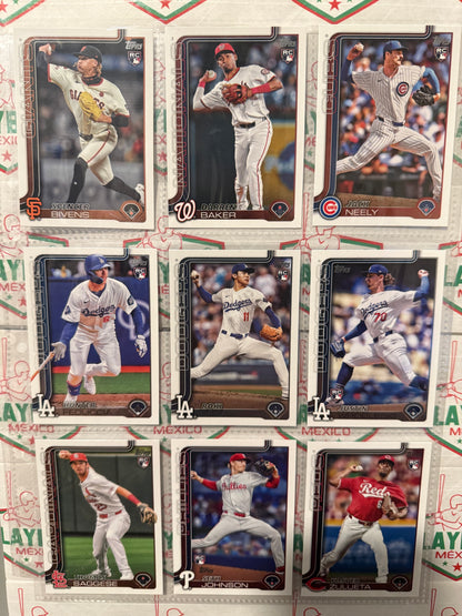 Lote 2025 Topps Rookie Card Base 18 Tarjetas