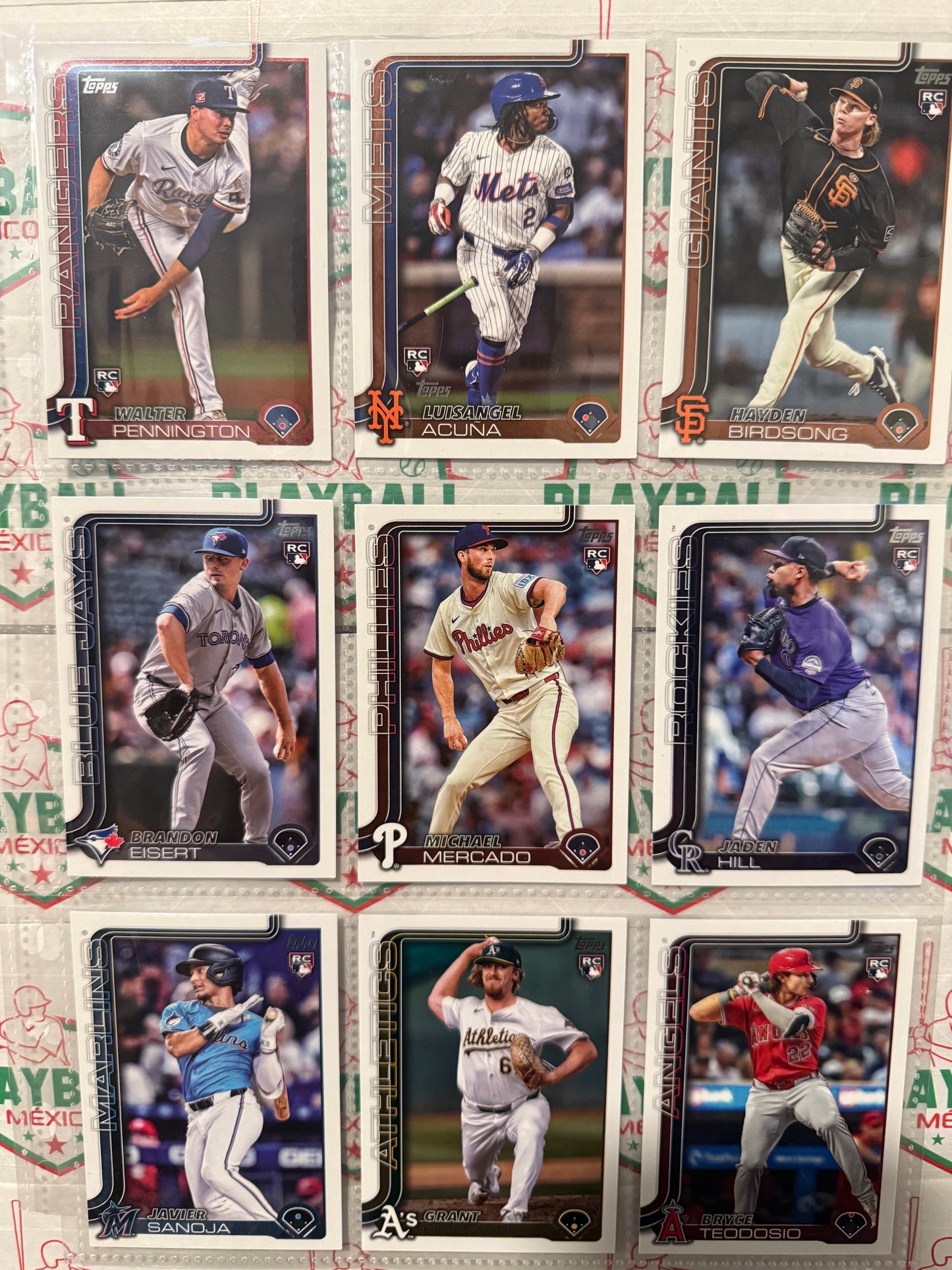 Lote 2025 Topps Rookie Card Base 18 Tarjetas